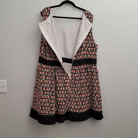 Asos Curve plus fit and flare fully lined sleeveless dress black orange - Picture 10 of 10